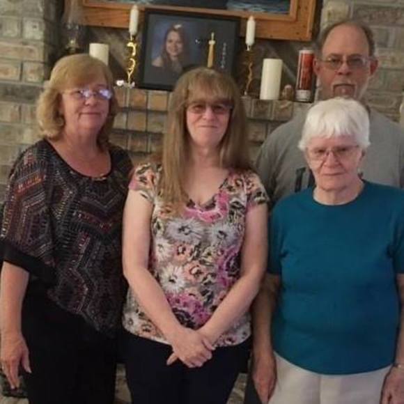 Meet your Posher, Kay - Picture 1 of 1